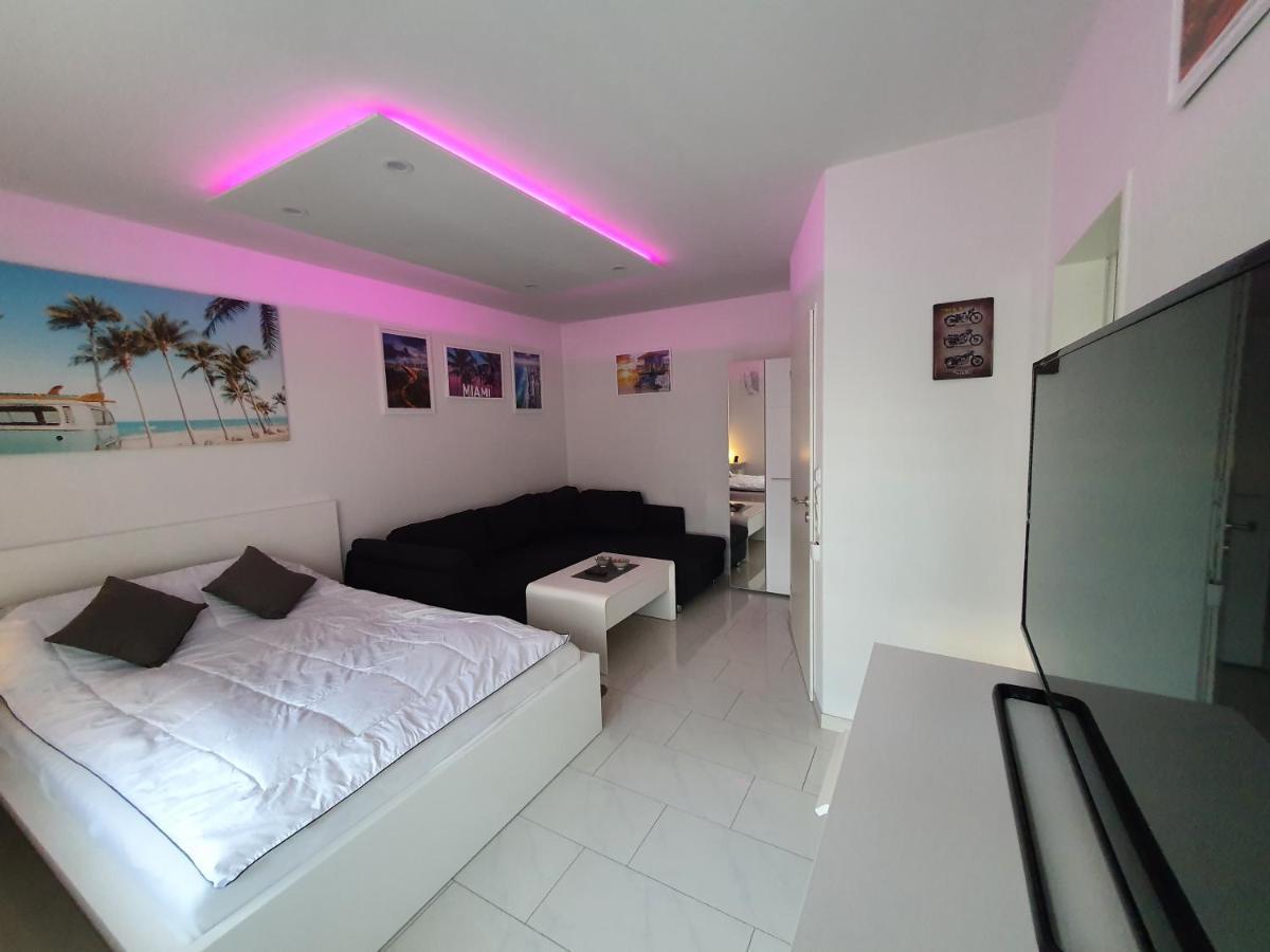 Miami Apartment Paderborn Esterno foto