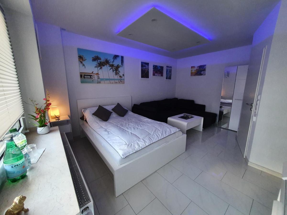 Miami Apartment Paderborn Esterno foto