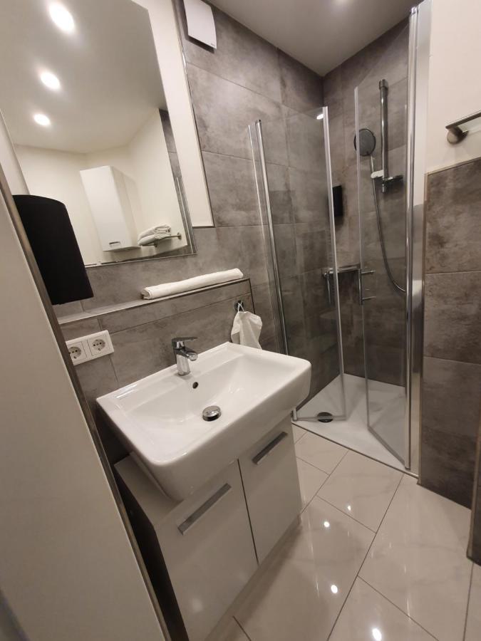Miami Apartment Paderborn Esterno foto